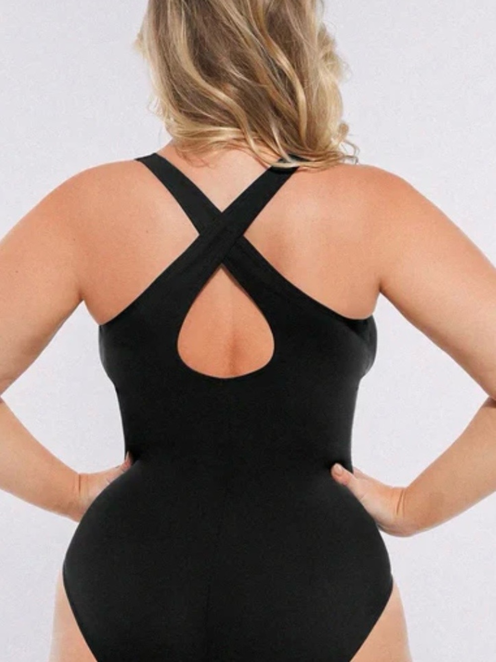 Smart Sculpt™ Ruched U-Wire Cut Out Shaping Swimsuit - 2X - Picture 5 of 6